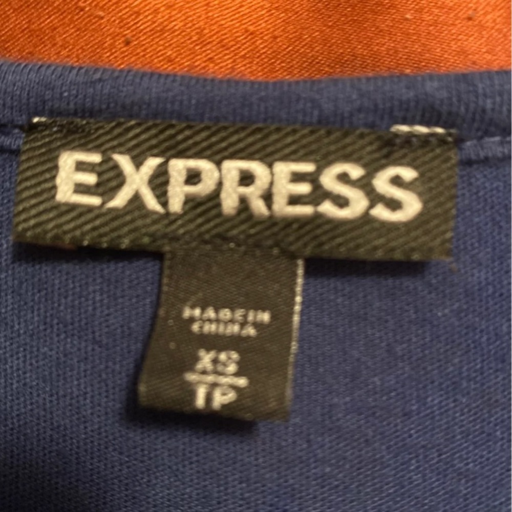 Express top - Picture 3 of 3